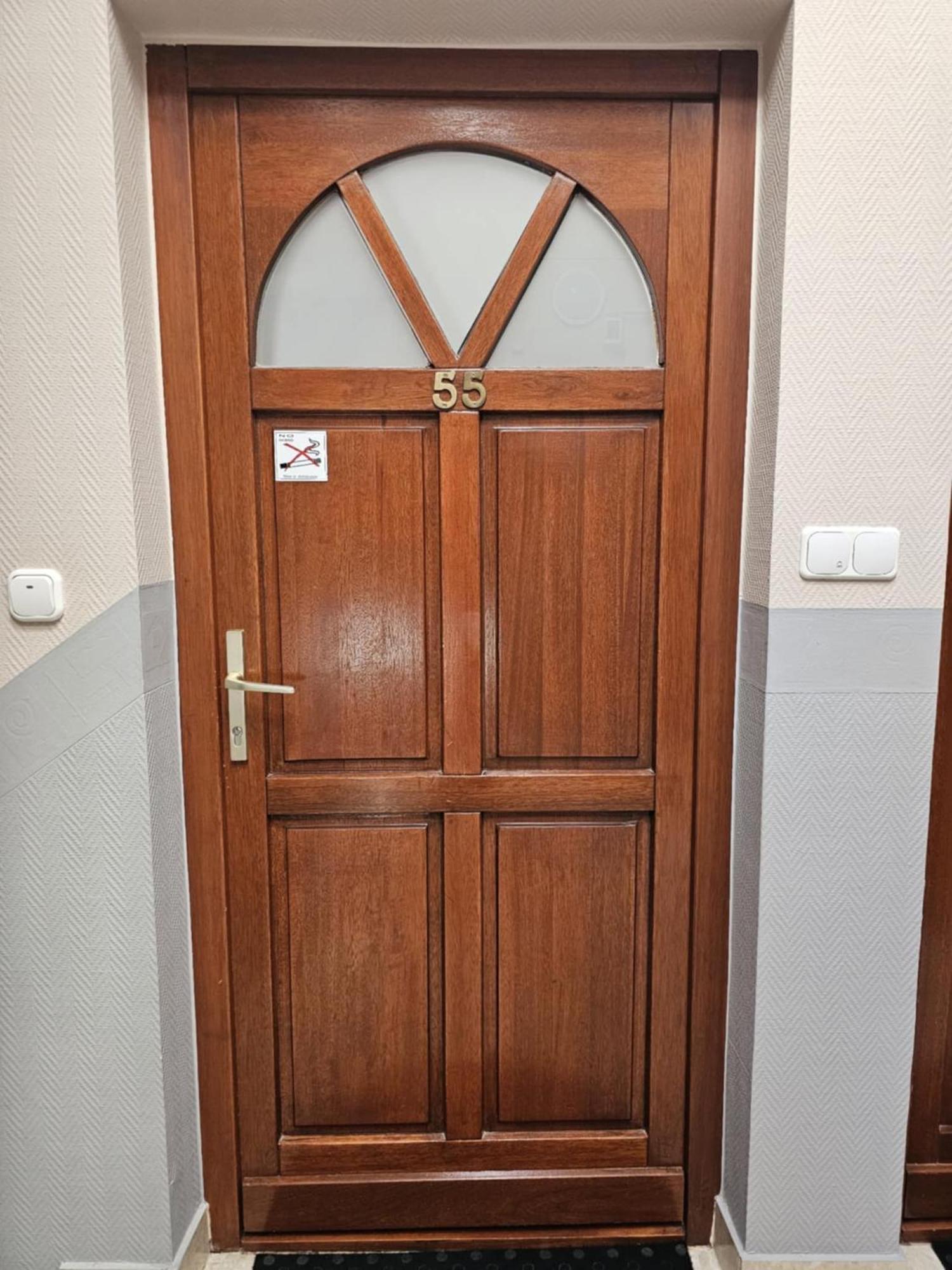 Diamant Apartmanhaz * Eger