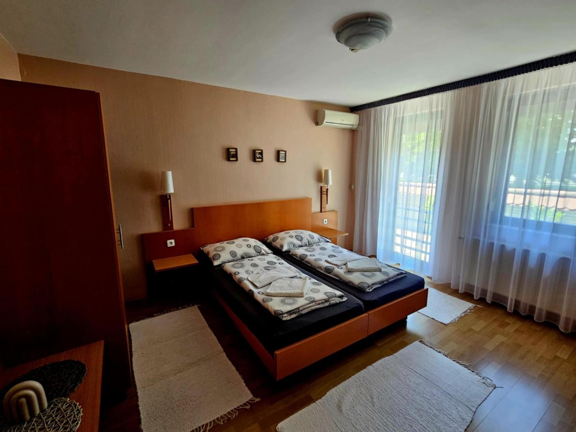 Apartment Diamant Apartmanhaz Eger