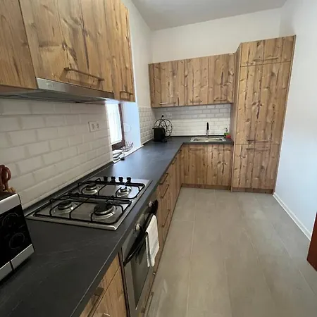 Diamant Apartmanhaz Eger Exterior photo