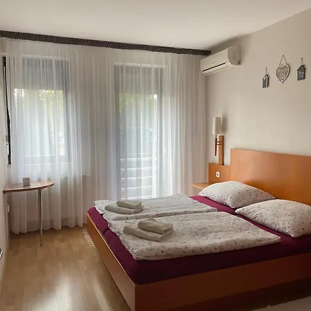 Diamant Apartmanhaz Eger Exterior photo