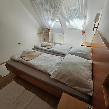 Diamant Apartmanhaz Eger Exterior photo